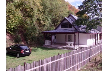 Rumänien Chata Slănic Moldova, Exterieur